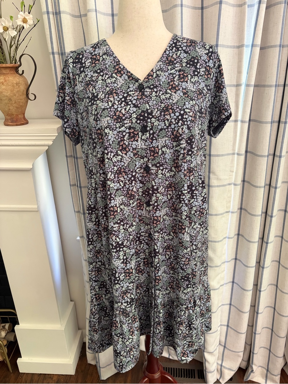 J. Jill Floral Cotton Tencel Short Sleeve Tiered Button Front V-neck Dress - Picture 3 of 12